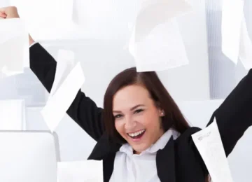 информиран човек